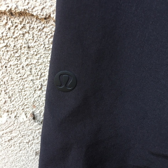 Lululemon Keep It Classic Crop 23" Black Size 8 - Picture 14 of 14